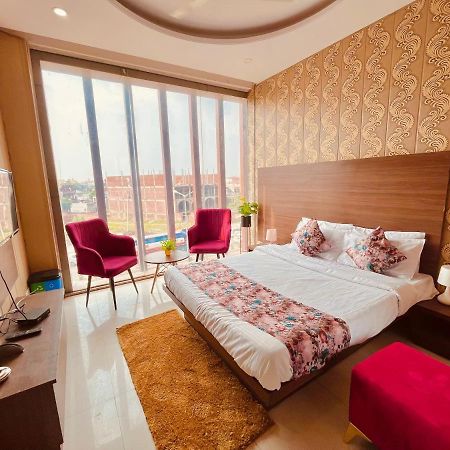 Chandīgarh Hotel Pearl Grand, Zirakpur - Top Rated & Most Awarded Property In Tricity מראה חיצוני תמונה