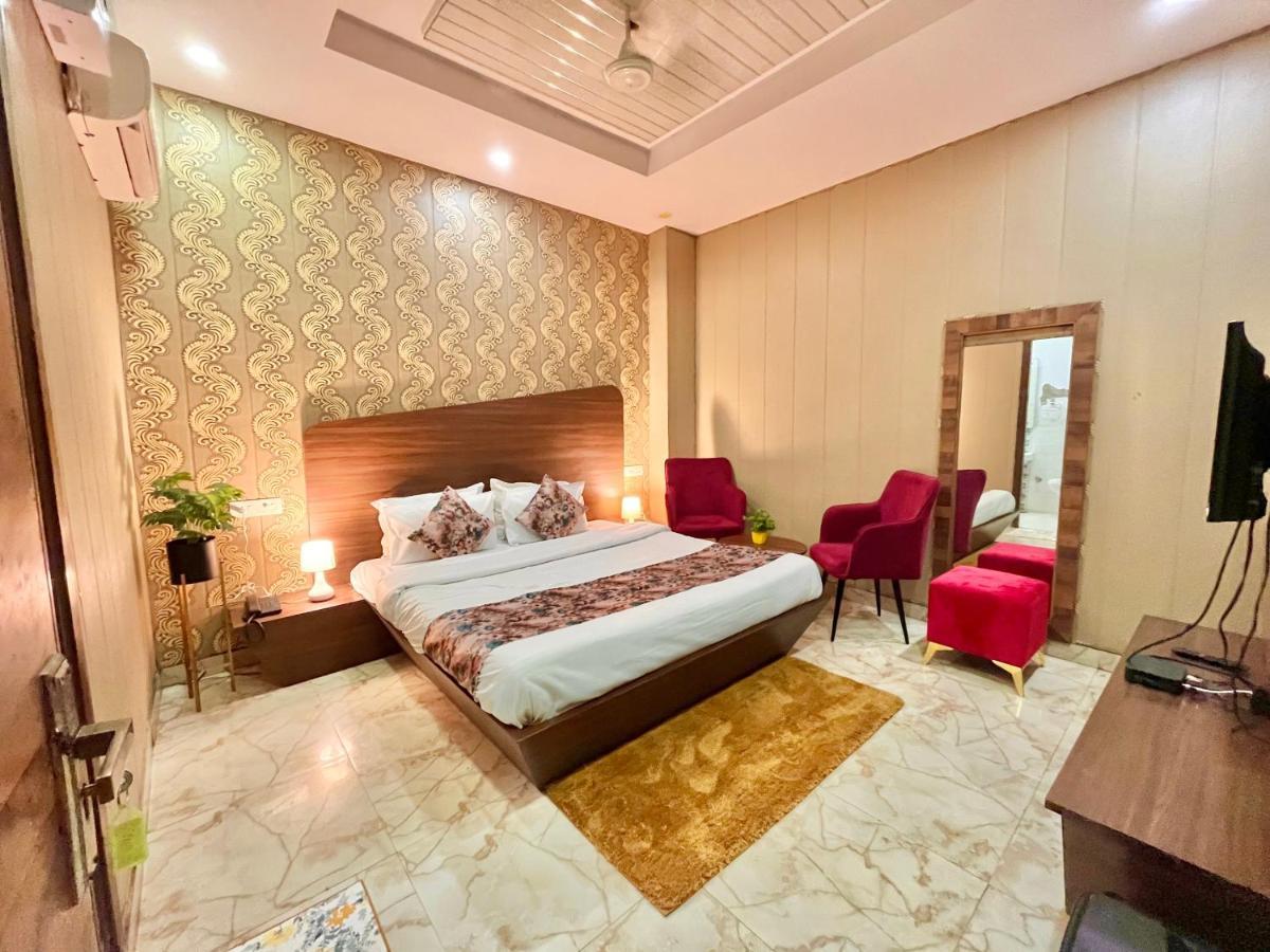 Chandīgarh Hotel Pearl Grand, Zirakpur - Top Rated & Most Awarded Property In Tricity מראה חיצוני תמונה
