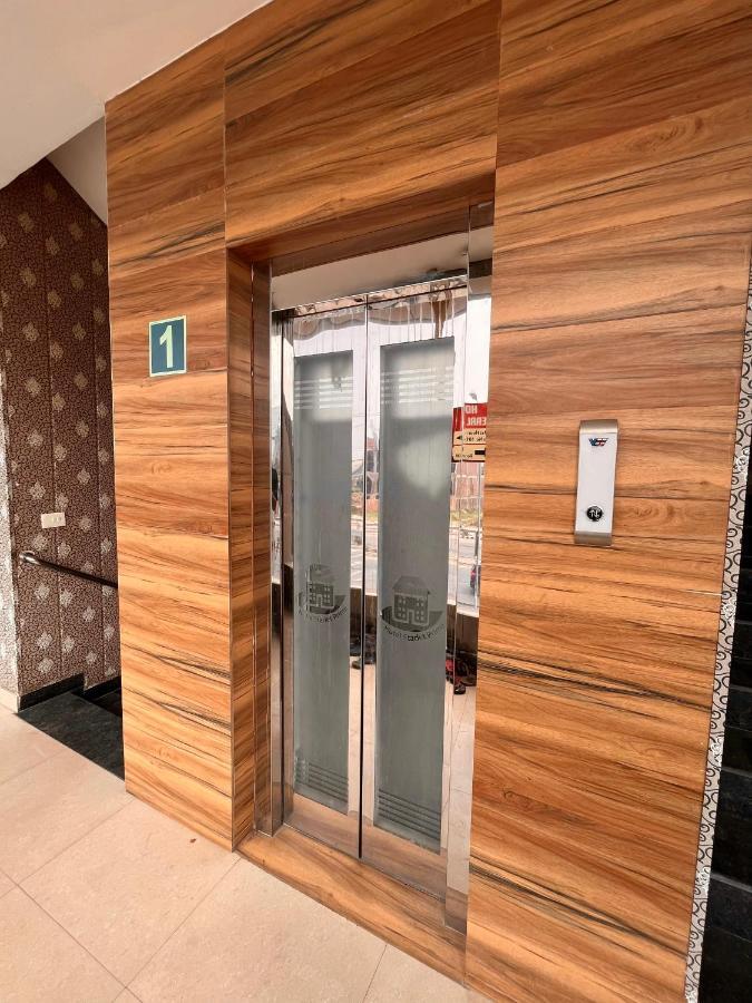 Chandīgarh Hotel Pearl Grand, Zirakpur - Top Rated & Most Awarded Property In Tricity מראה חיצוני תמונה