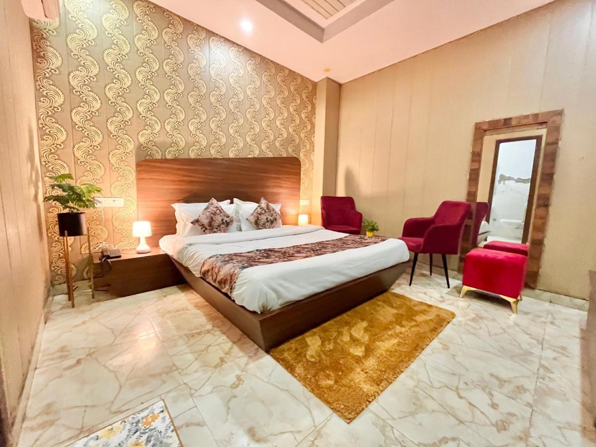 Chandīgarh Hotel Pearl Grand, Zirakpur - Top Rated & Most Awarded Property In Tricity מראה חיצוני תמונה