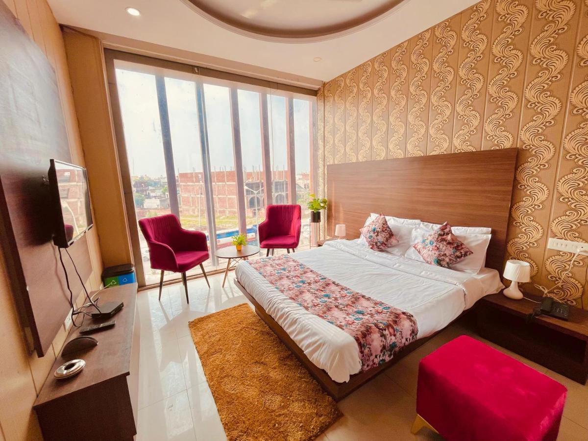Chandīgarh Hotel Pearl Grand, Zirakpur - Top Rated & Most Awarded Property In Tricity מראה חיצוני תמונה