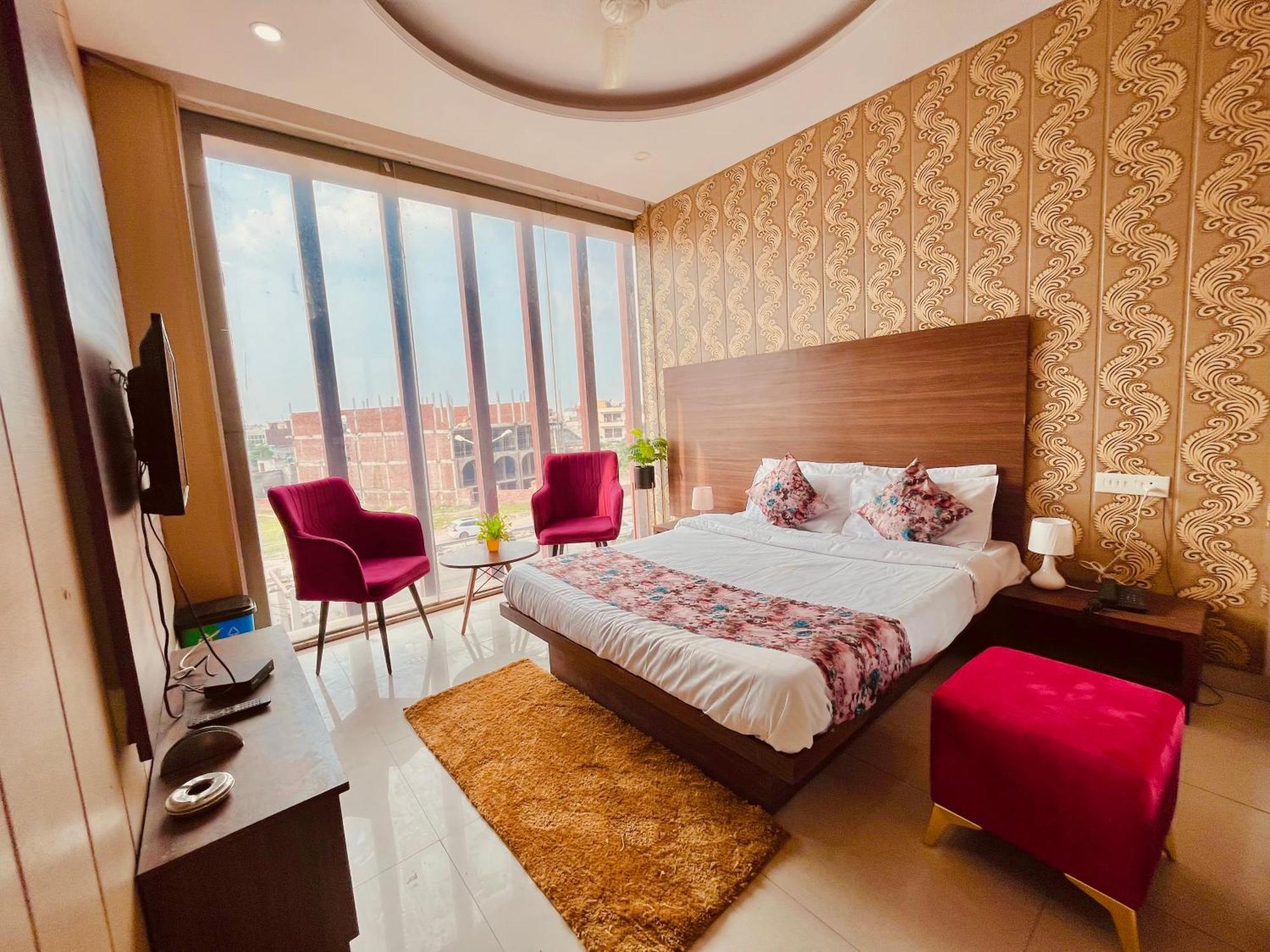 Chandīgarh Hotel Pearl Grand, Zirakpur - Top Rated & Most Awarded Property In Tricity מראה חיצוני תמונה